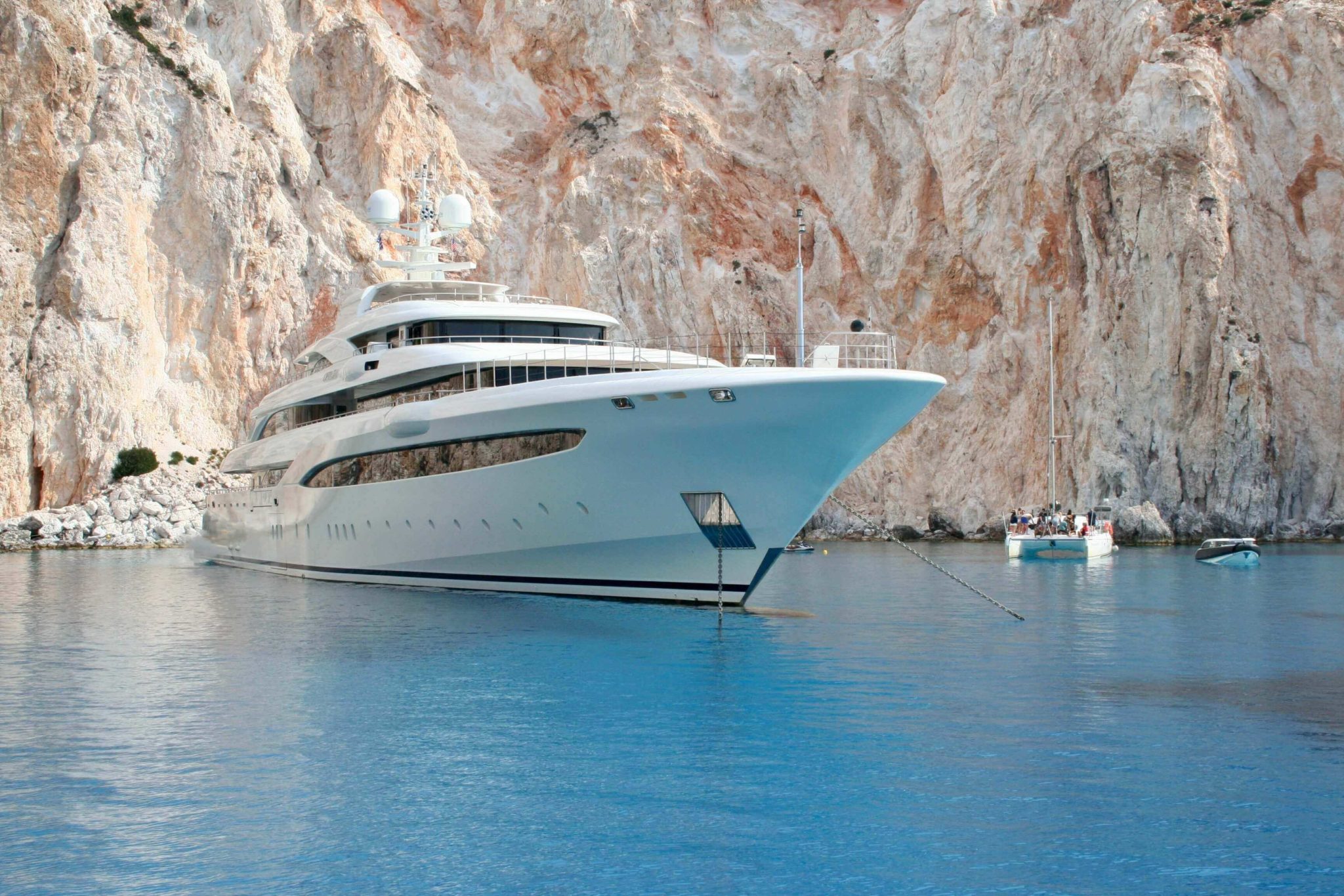 super-luxury-yachts